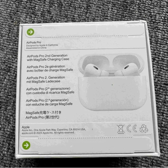 Apple AirPods Pro - White - Picture 2 of 5